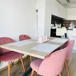 Luxury 2 Bedrooms With Parking&Terrace - Cd5